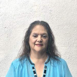 Meet your Posher, Debra